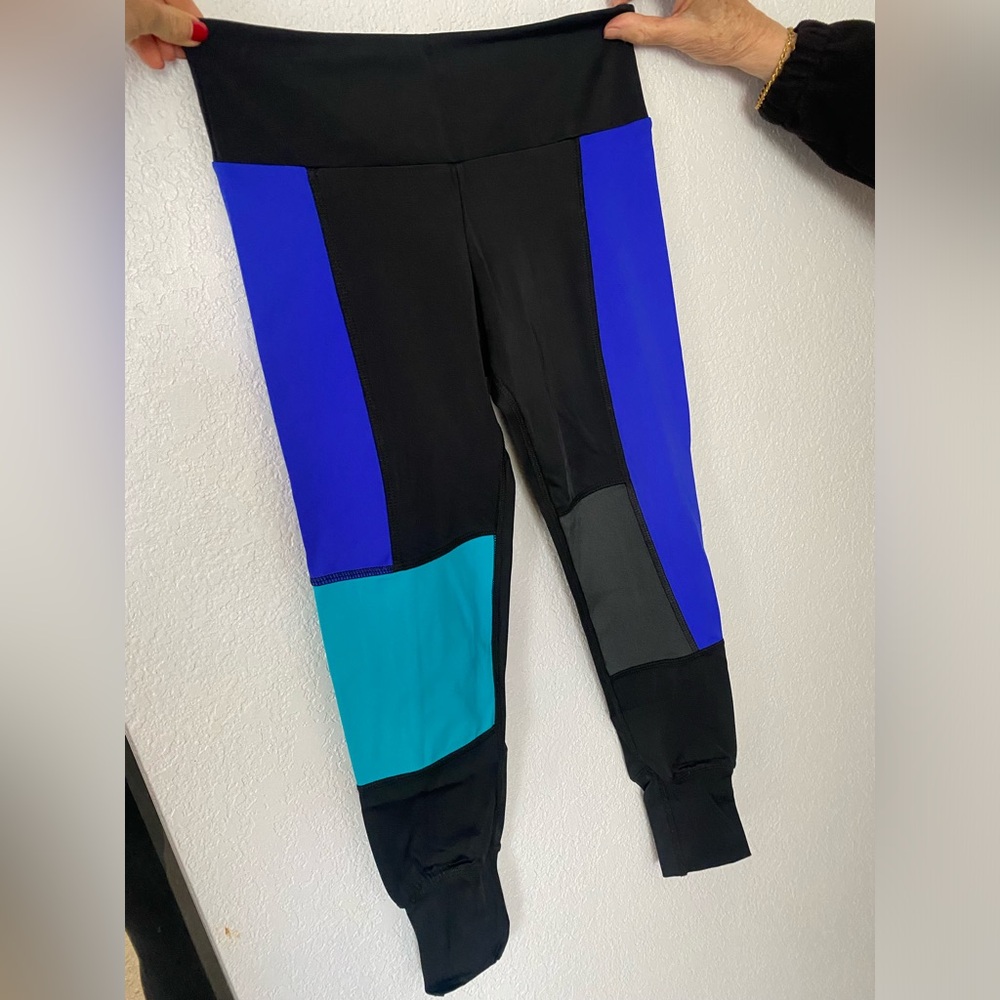 Barry’s Bootcamp / Onzie color block leggings